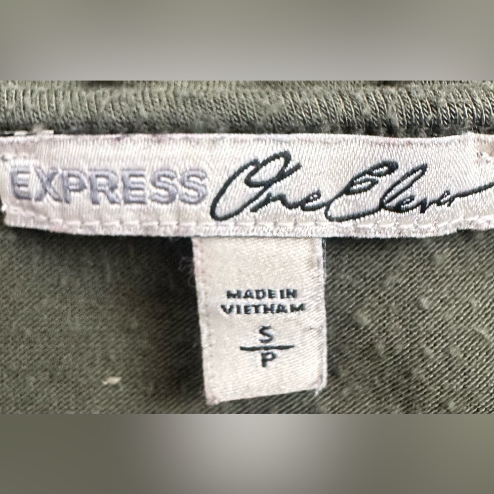 Express Distressed Tank Top - Picture 3 of 4